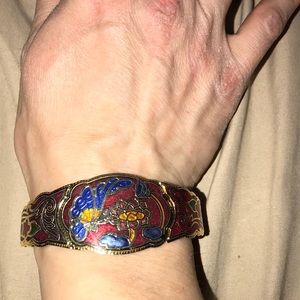 Very pretty Butterfly and flower bracelet